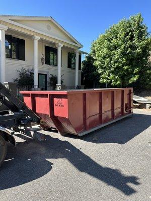 Hauling away dumpster rental 

18 cubic yard dumpster 125ft long 8ft wide 5 ft tall 

Contact us for more information!