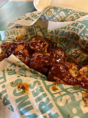 Wings with bbq sauce