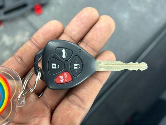 locksmith, locksmith near me, locksmith service, automotive locksmith, auto locksmith, car locksmith near me, car safety, duplicate ar key