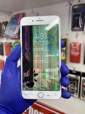 iPhone 8 heavily damaged screen