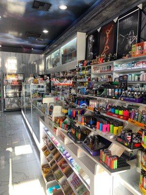 Blunts , lighters , tools and accessories.