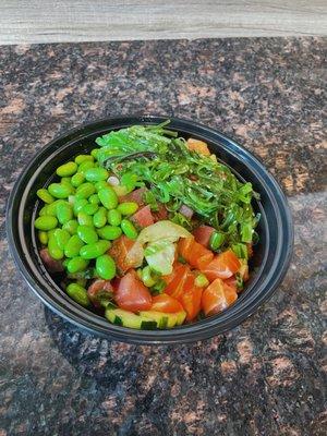 medium poké bowl: ahi tuna, salmon, yellowtail, regular imitation crab, sesame shoyu, cucumber, green onion, edamame, seaweed salad