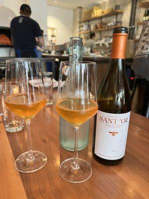 This orange wine was chef's kiss