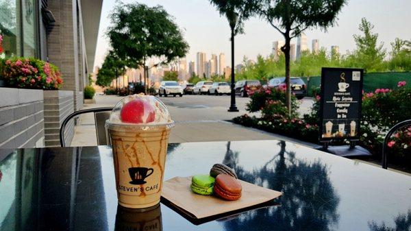 Dulce de leche frappuccino and macarons (strawberry inside drink, pistachio  earl grey and caramell)