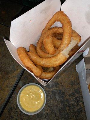 Onion rings (honey mustard)