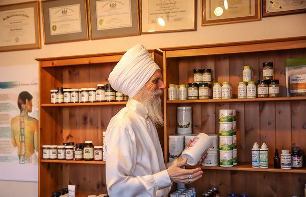 Dr Khalsa talks about their special Royal Young Blood formula for vitality, cleansing and weight loss.