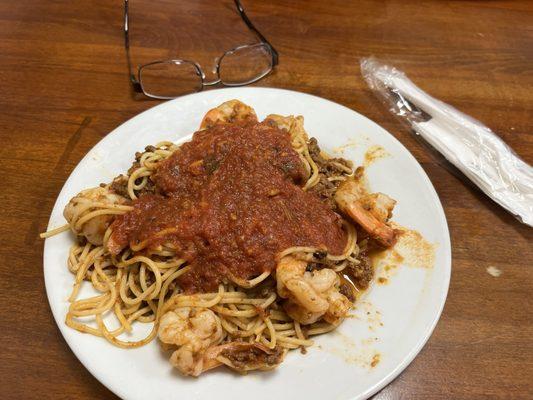 Spaghetti with shrimp