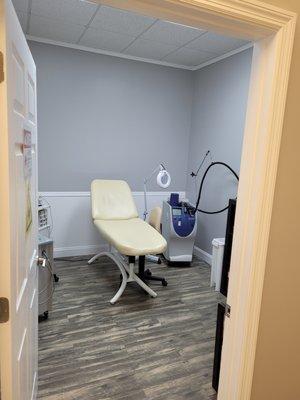 Treatment room at Laser Center of Center of South Florida