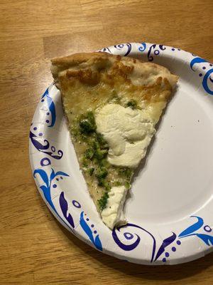 Amazing pizza! Great service and friendly staff!!! This is the broccoli pizza! It is delicious!