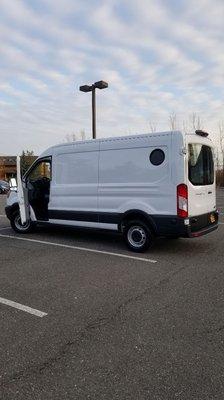 2018 ford transit 150 medium room cargo van