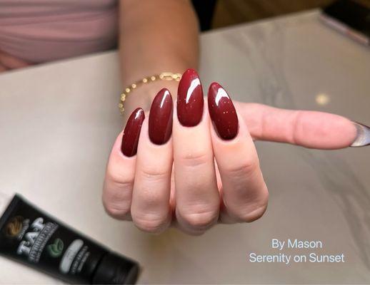 Hybrid gel manicure