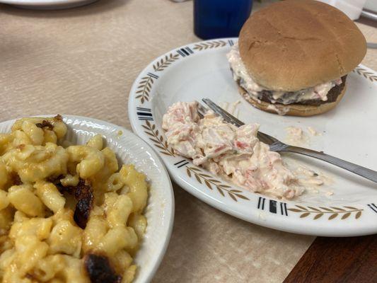 Ahoy Burger (lettuce and crab dip).