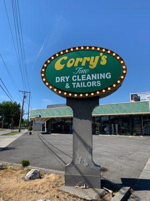 Dry Cleaner