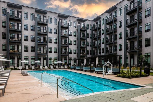 Wellsmith Apartments Pool