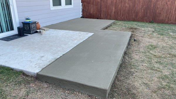 Finishing concrete