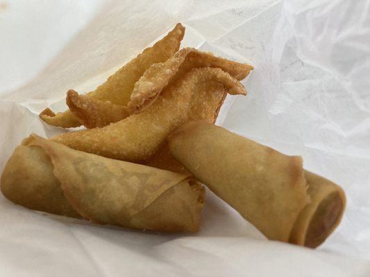 2 Vegetable Spring Roll and 10 Krab Rangoon