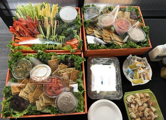 Vegetable Crudités & Mediterranean Medley