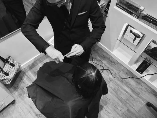 Master stylist Philippe at work