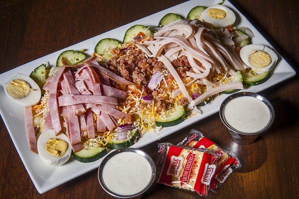 Seriously, this is the chef salad with their homemade ranch dressing.    HUGE!