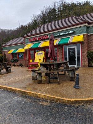 Great place to grab lunch on the drive home from Asheville