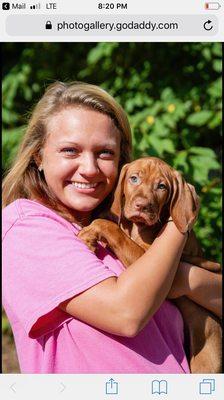 Lindsay with Vizsla puppy