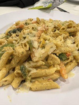 Veggie pasta with pesto sauce