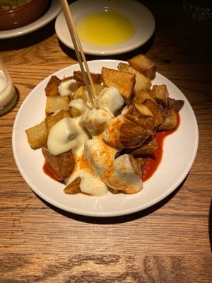 Patatas bravas