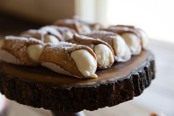 AMAZING cannolis (Photo by Prince Weddings)