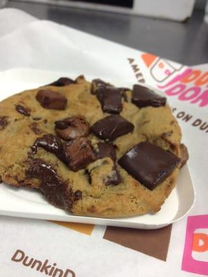 Triple chocolate chip cookie. Yummmmeh.