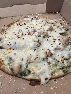 Chicken,spinach artichoke pizza