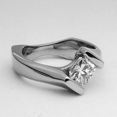 Radiant cut Diamond in Platinum ring