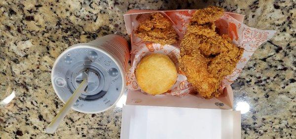 Love that spicy chicken from Popeyes.