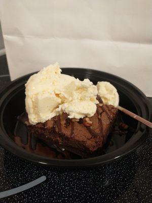 Brownie sundae