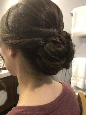 Hairdo for wedding