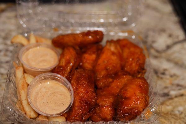 Mango Habanero wings & Fries