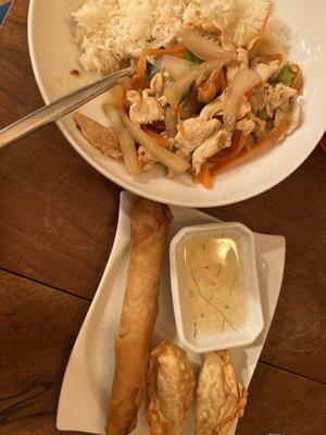 Cashew Chicken and Por Pia (veggie spring roll)