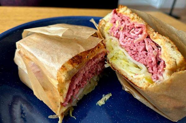 Delicious Reuben Sandwich