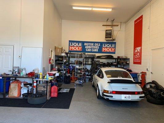 Specializing in porsche both classic and modern