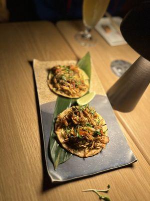 King Oyster mushroom tostada