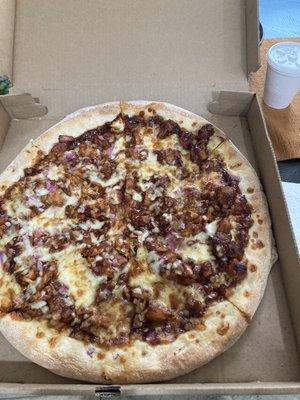 BBQ Chicken pizza no tomatos.. lasted about 2 minutes 10/10