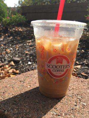 Iced caramel apple butter latte