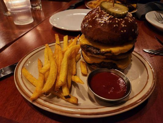 Diplomac burger with fries