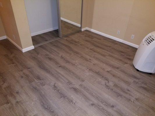 Vinyl Lexury Planks Flooring