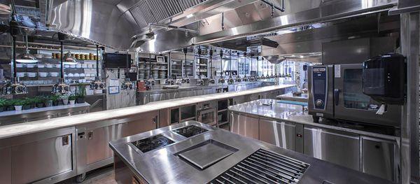 Commercial kitchen repair and maintenance services