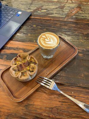 Cortado and meat quiche