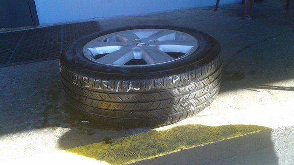 BRAND NEW TIRES AND RIMS FOR LEXUS *GREAT PRICE*