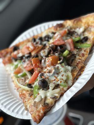 Vegetable pizza slice