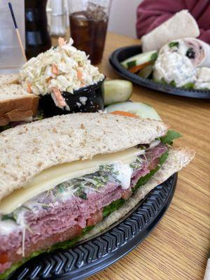 Roast beef with horseradish dressing.