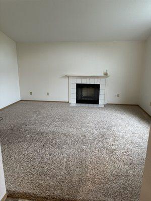 Beautiful living room cleaned up for the buyers #housecleaning #residentialcleaning #carpetcleaning