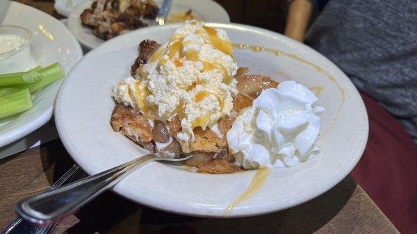 Apple Pie w/Ice Cream